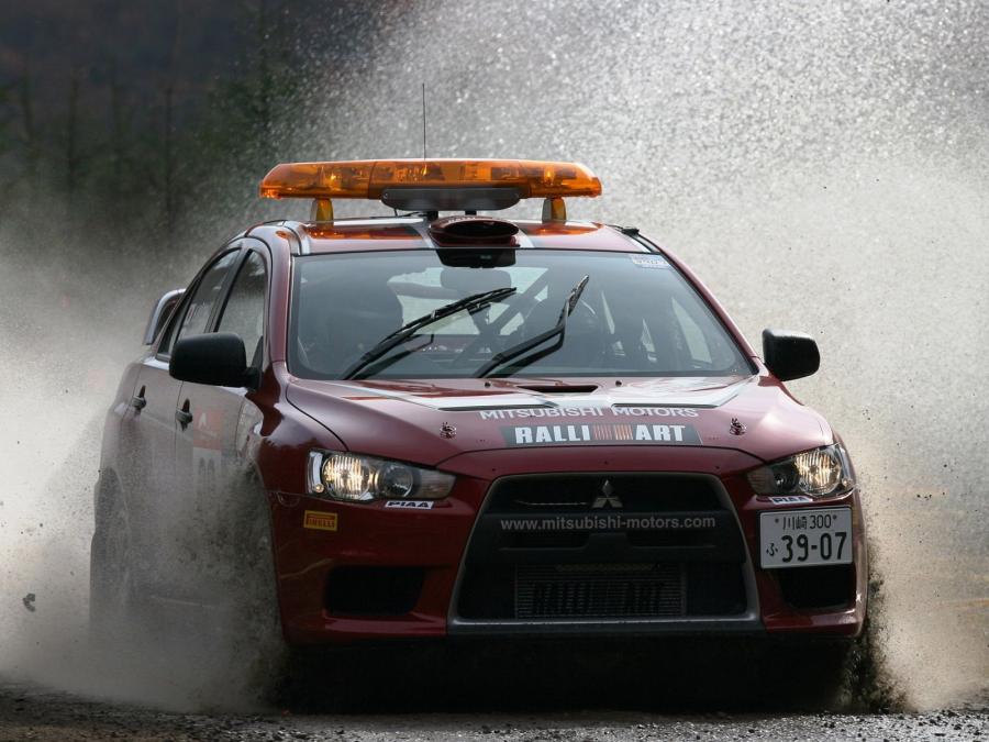  Mitsubishi Lancer Evolution X Group N 2007 года  (фото 3 из 7)